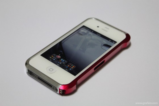 iPhone 4 Element Case Vapor 4 Silver / Blood Red