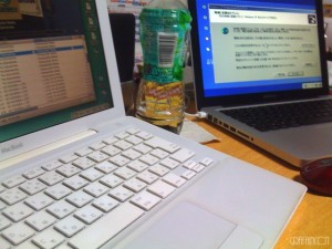 MacとWindowsではありません(笑)
